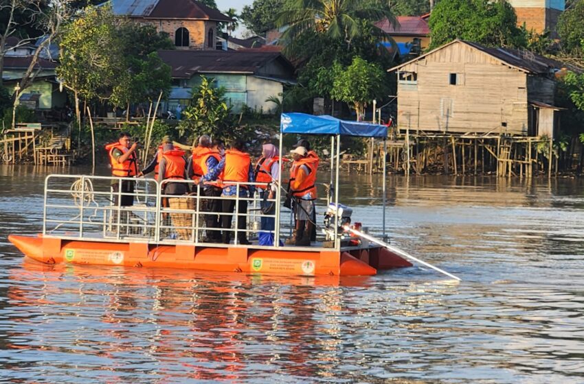 Kapal Khusus Atasi Sampah