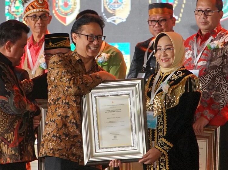 Berau Raih Penghargaan Swasti Saba Padapa