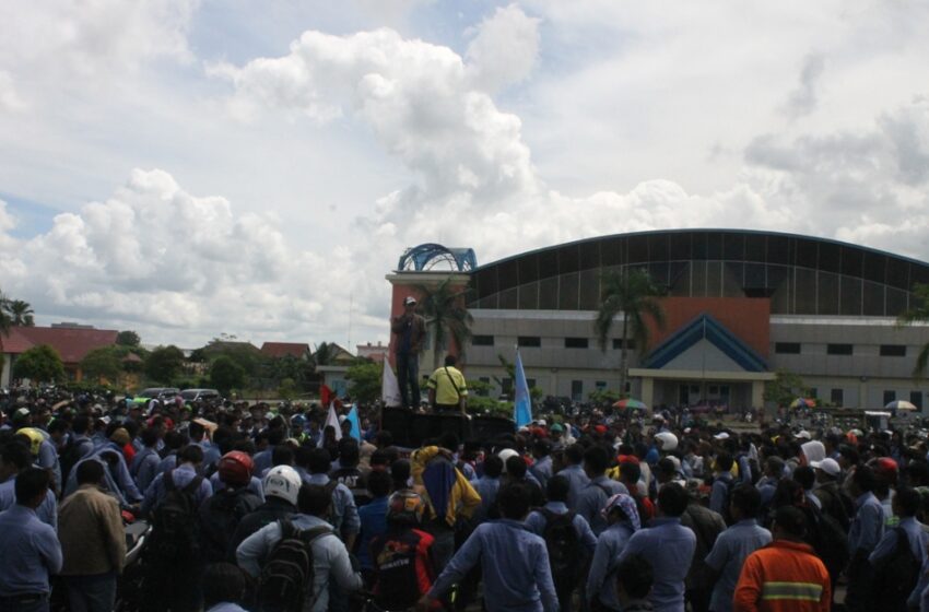 Ancaman PHK Intai Pekerja Tambang