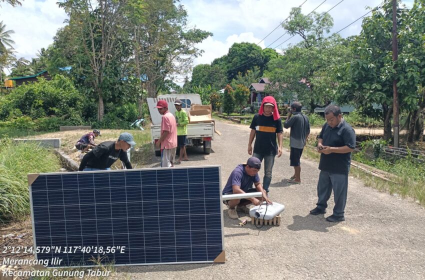 Mulai Kota Hingga Kampung Dibangunkan 1.073 Titik PJU