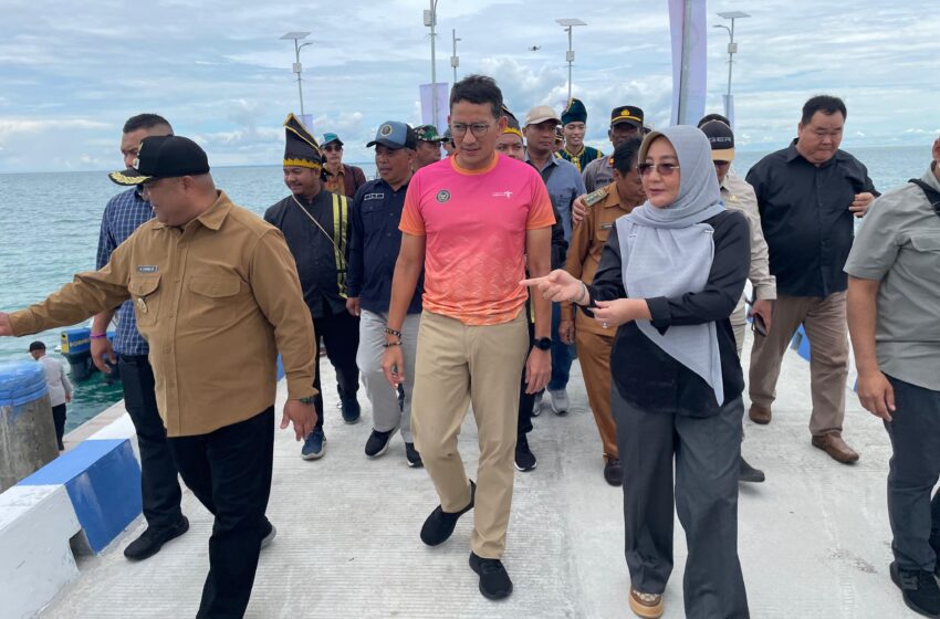 Menteri Sandiaga Uno  Kunjungi Objek Wisata Andalan Berau