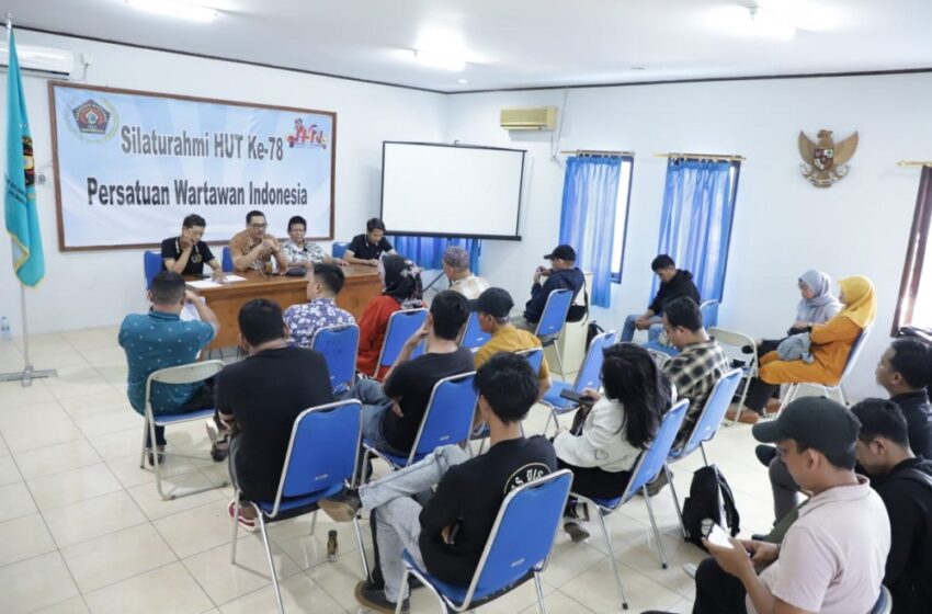 Silaturahmi Kadiskominfo Kaltim dan Awak Media