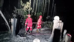 ERG PT Berau Coal Intensif Lakukan Pemadaman Titik Api 19 WhatsApp Image 2024 09 19 at 02.20.04