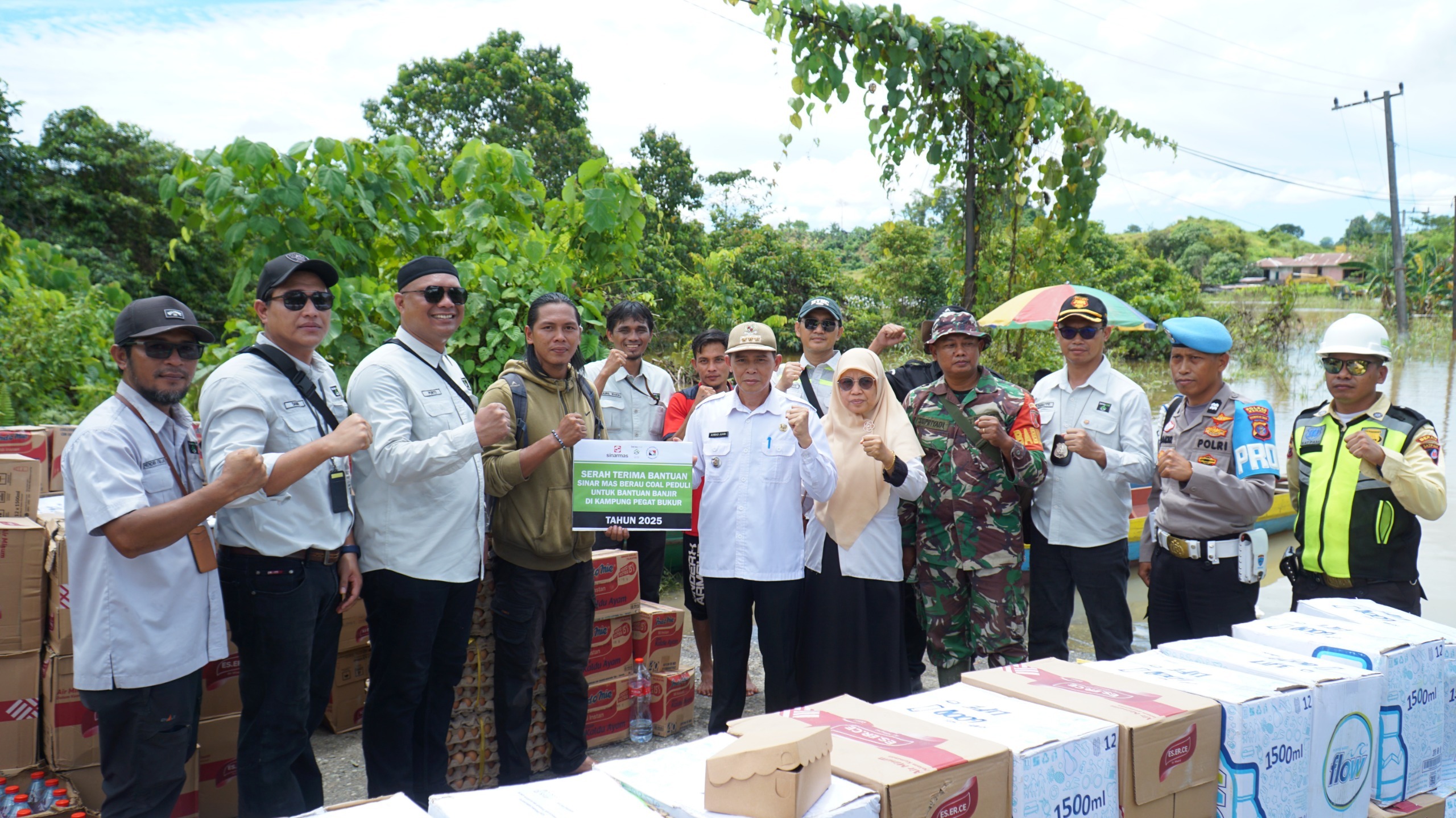 Respons Bencana: PT Berau Coal dan Mitra Bantu Warga Korban Banjir di Berau