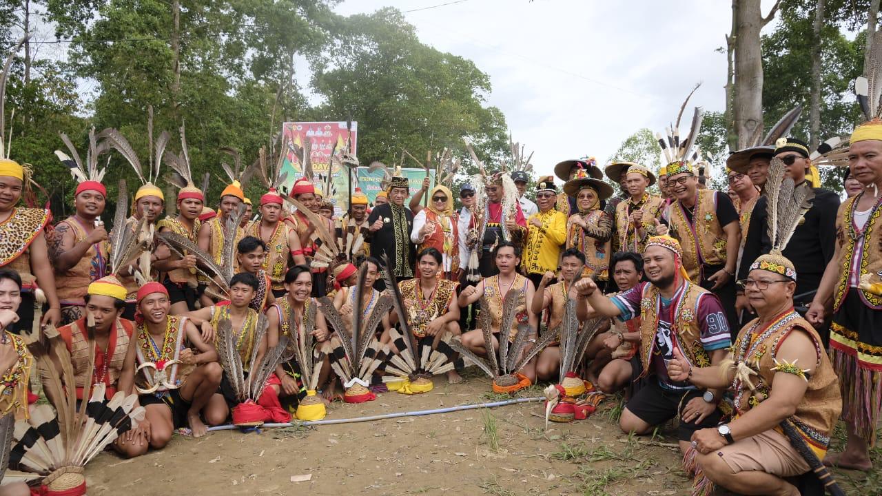 Kehadiran Berau Coal di Festival Bekudung Batiung, Simbol Harmoni Budaya dan Industri