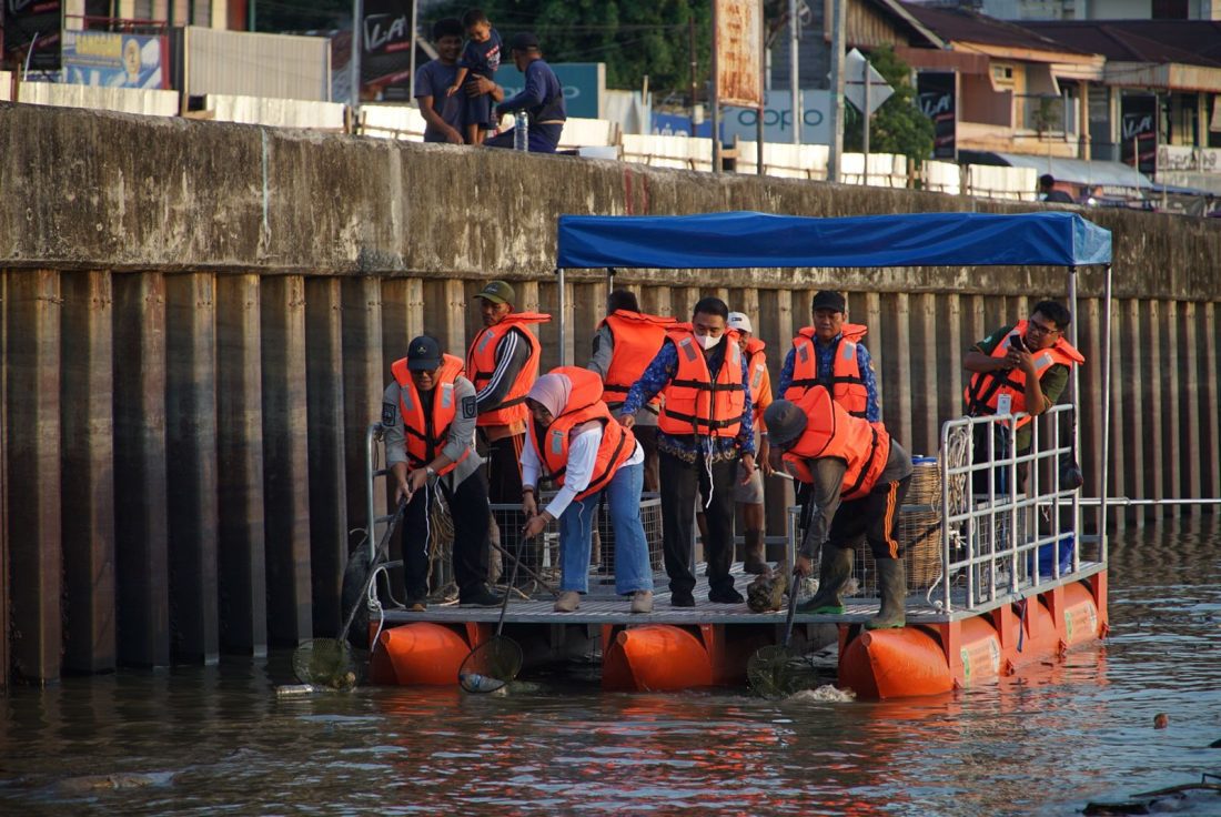 Operasikan Armada Pengangkut Sampah, DLHK Libatkan Mapala UMB