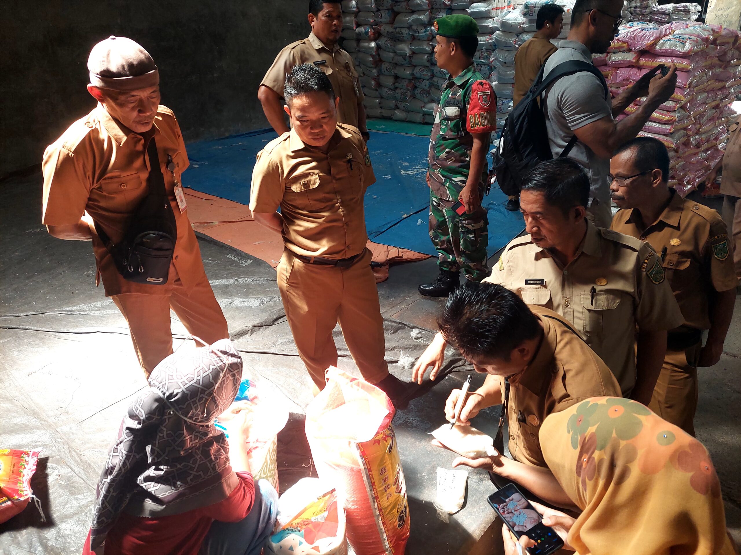 Pastikan Beras Oplosan, Pemkab Lakukan Sidak