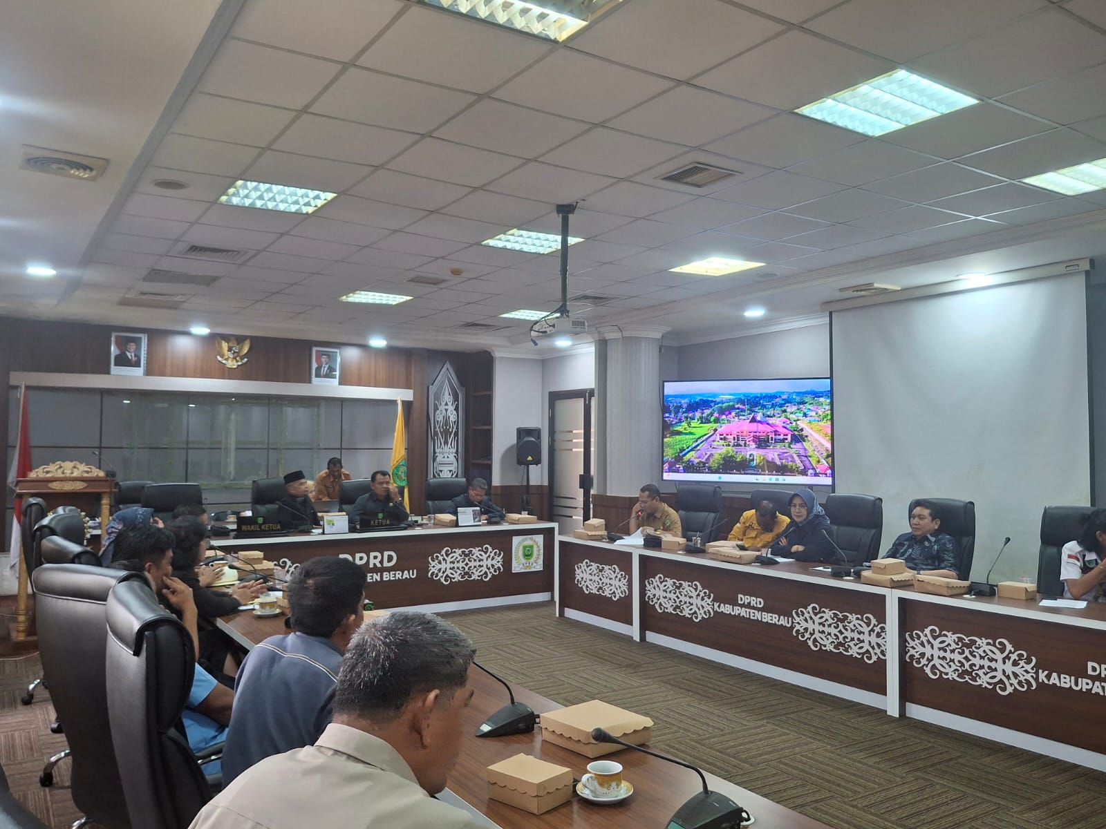 Dorong DPR Berau Tolak Tukar Guling Jalan Poros Gurimbang – Suaran