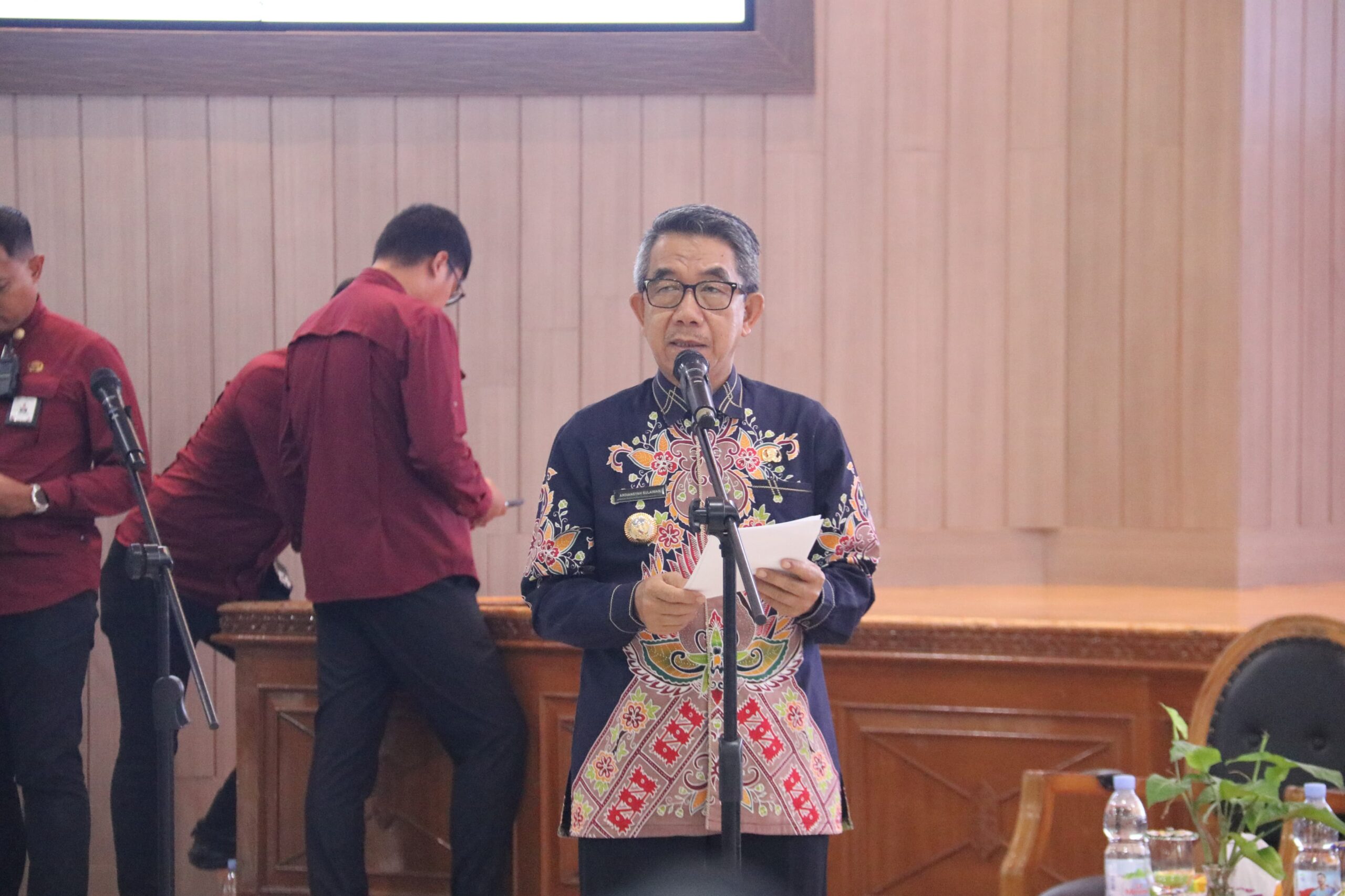 Kutim Perketat Pengawasan CSR Pendidikan, Bupati Desak Perusahaan Tunjukkan Dampak Nyata