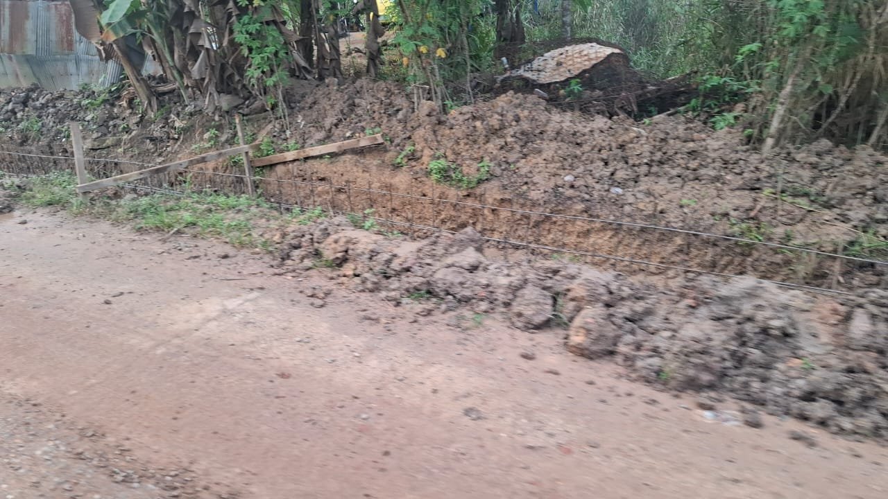 Strategi Dua Tahap: Setelah Semenisasi, Kecamatan Kaliorang Beralih ke Penguatan Drainase untuk Perlindungan Jalan