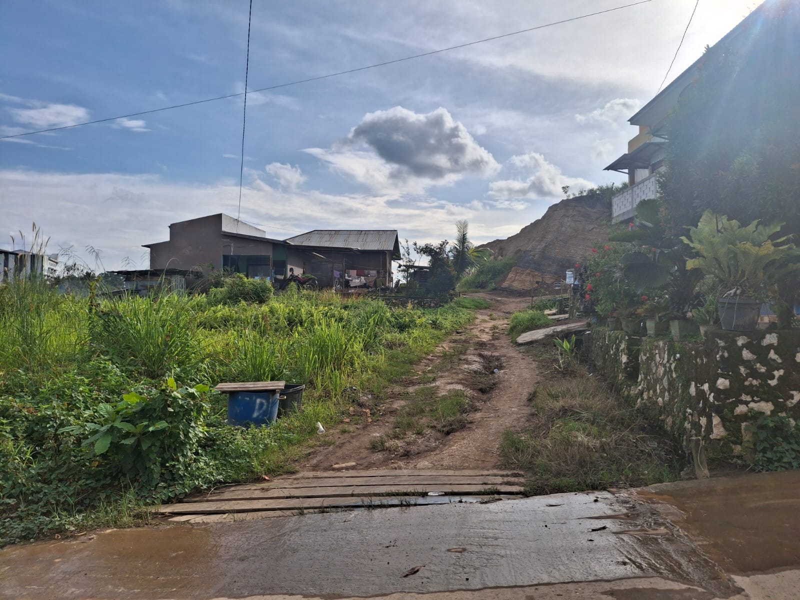 Minta Disperkim Perhatikan Pembangunan Gang di Wilayah Perkotaan