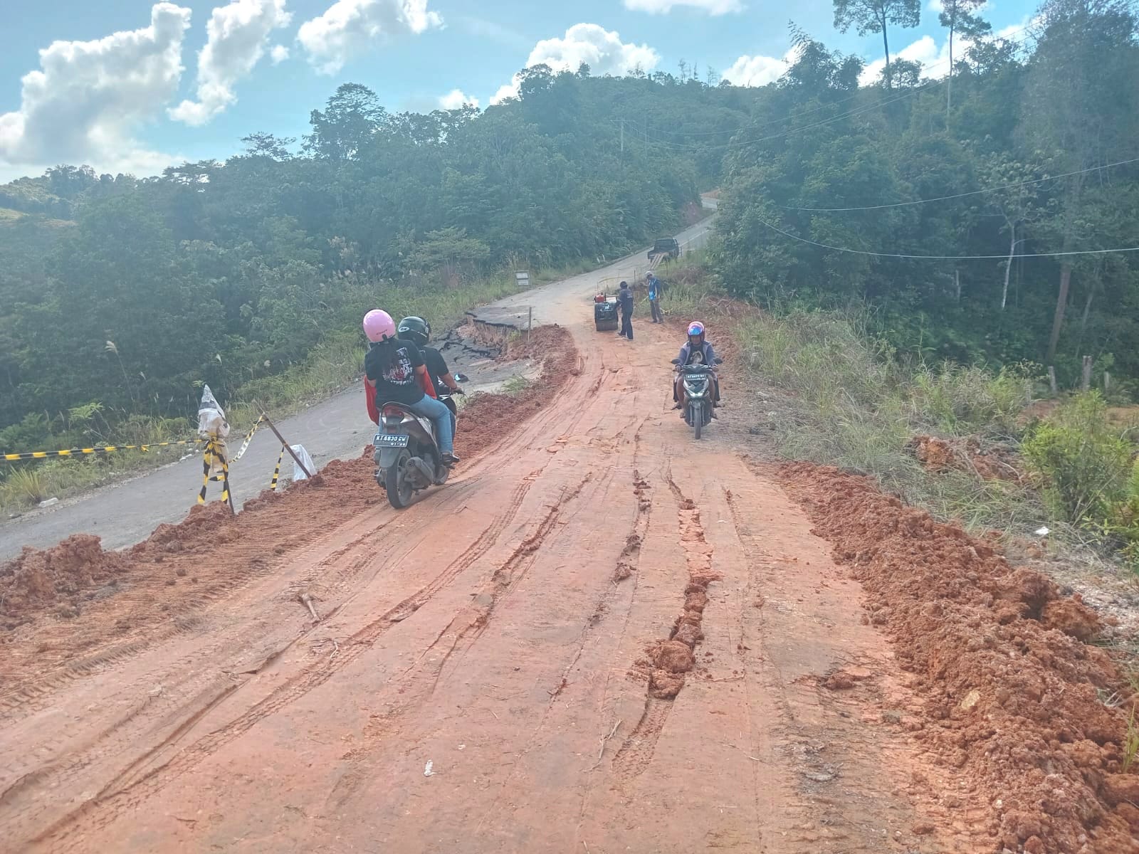 Soroti Jalan dan Jembatan Pegat Bukur hingga Segah, Dewan Minta Pemkab Segera Ambil Tindakan
