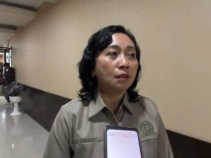 Grace Desak Pemkab Tuntaskan Infrastruktur Jalan di Pelosok Kampung