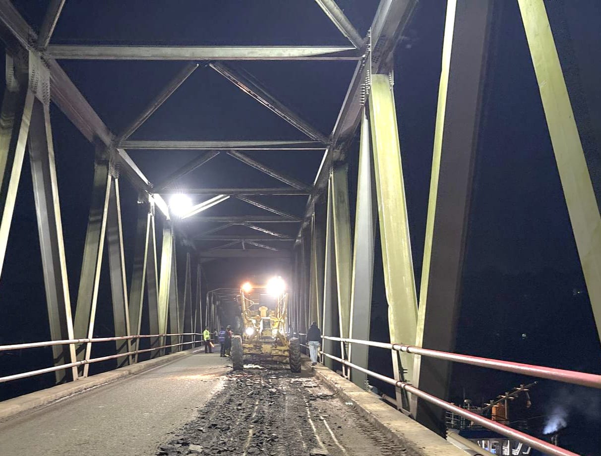 Lapis Ulang Aspal Jembatan Sei Segah, Arus Lalu Lintas Dipastikan Tetap Normal