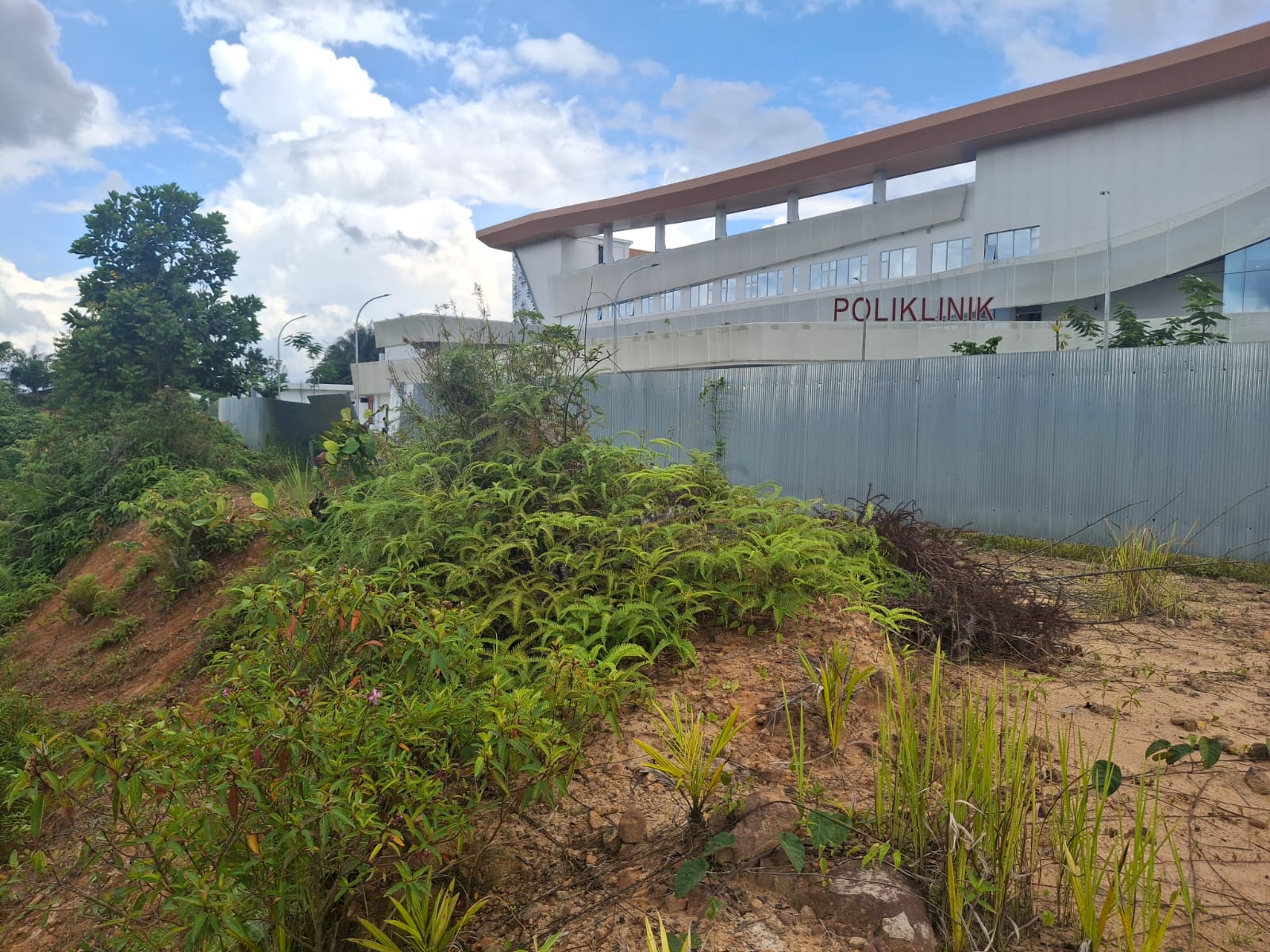 Cegah Longsor di Sekitar RS Tanjung Redeb, DPUPR Akan Bangun Dinding Penahan Tanah