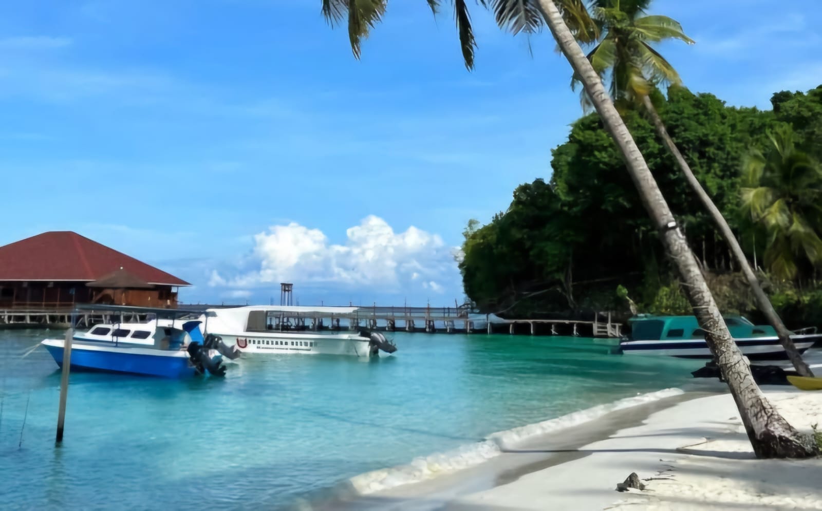Disbudpar Komitmen Benahi Karut-Marut Masalah di Maratua, Mulai Air Bersih hingga Abrasi