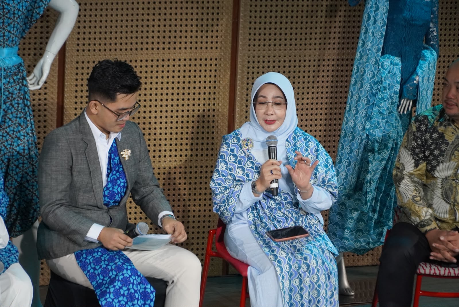 Bupati Dorong Batik Maratua dan Derawan Tembus Pasar Jepang Lewat Inovasi Kimono